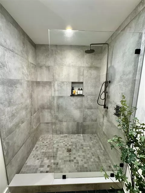 Bath - 401 Ridgeway, Saint Joseph, MI 49085 photo 10 of 10