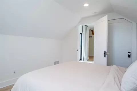 Bedroom - 401 Ridgeway, Saint Joseph, MI 49085 photo 7 of 9