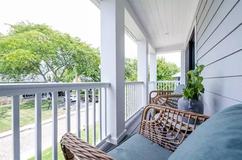 Exterior - 401 Ridgeway, Saint Joseph, MI 49085 photo 7 of 20