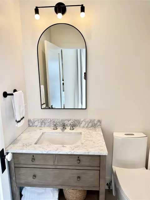 Bath - 401 Ridgeway, Saint Joseph, MI 49085 photo 7 of 10