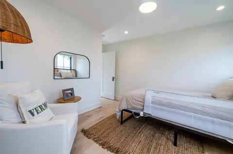 Bedroom - 401 Ridgeway, Saint Joseph, MI 49085 photo 5 of 9