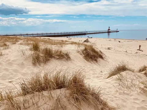 View/Area - 401 Ridgeway, Saint Joseph, MI 49085 photo 3 of 3