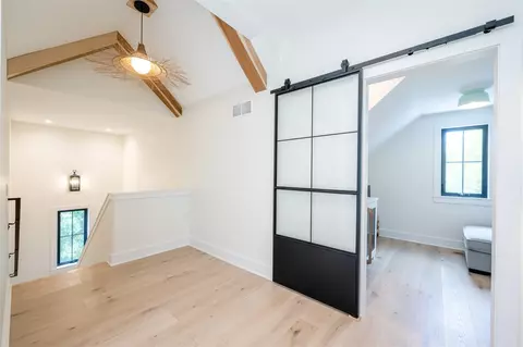 Entry Way - 401 Ridgeway, Saint Joseph, MI 49085 photo 6 of 7