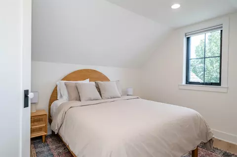 Bedroom - 401 Ridgeway, Saint Joseph, MI 49085 photo 6 of 9