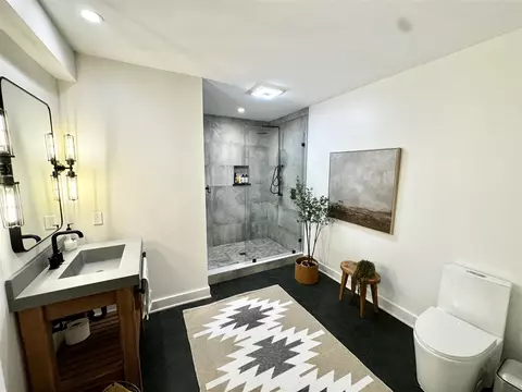 Bath - 401 Ridgeway, Saint Joseph, MI 49085 photo 8 of 10