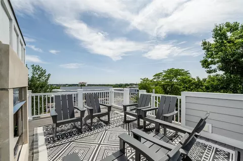 Exterior - 401 Ridgeway, Saint Joseph, MI 49085 photo 10 of 20