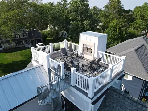 Exterior - 401 Ridgeway, Saint Joseph, MI 49085 photo 13 of 20