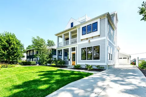 401 Ridgeway, Saint Joseph, MI 49085