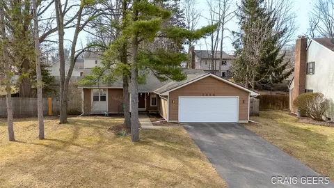2454 Pineview, Grand Rapids, MI 49525