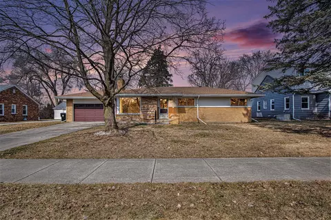 25828 Lyndon, Redford, MI 48239