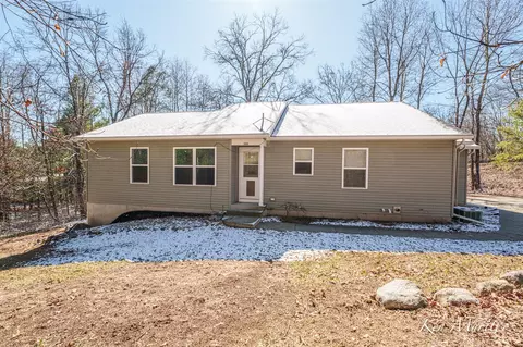 5216 E 64th, Newaygo, MI 49337