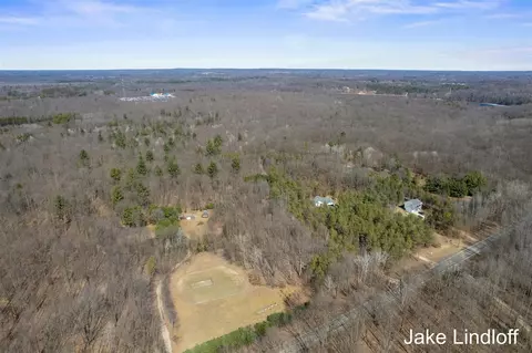 13249 Long Lk, Sparta, MI 49345