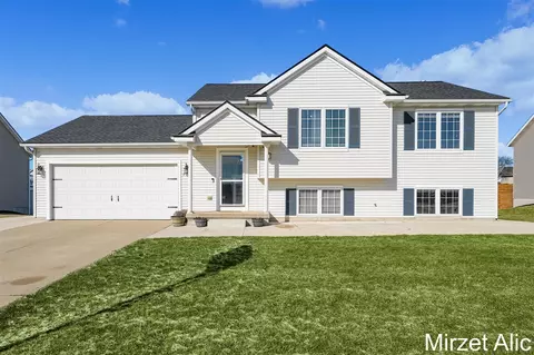 7099 Hartman, Caledonia, MI 49316