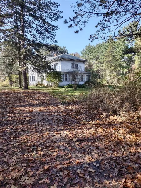 266 Blue Star, South Haven, MI 49090