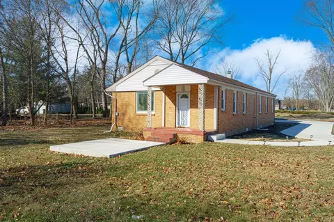 5820 Robert, Shelby Township, MI 48316
