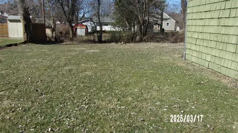 Exterior - 912 Wayne, Jackson, MI 49202 photo 3 of 3