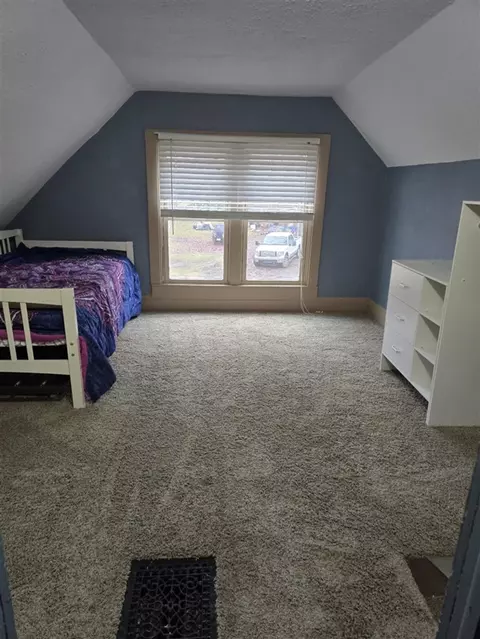 Bedroom - 912 Wayne, Jackson, MI 49202 photo 3 of 3