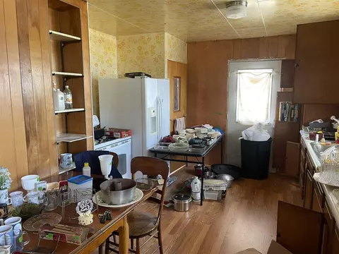 Kitchen - 872 Clifford Lake Cir, Stanton, MI 48888 photo 2 of 2