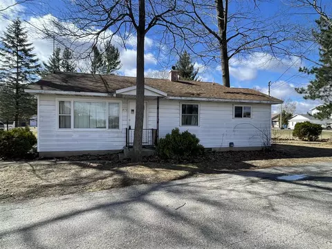 Exterior - 872 Clifford Lake Cir, Stanton, MI 48888 photo 5 of 9