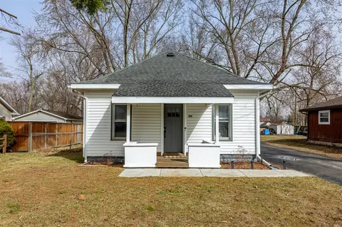 145 E Vesey, Petersburg, MI 49270