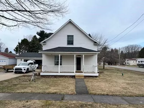 17368 Fourth, Arcadia, MI 49613 photo 3