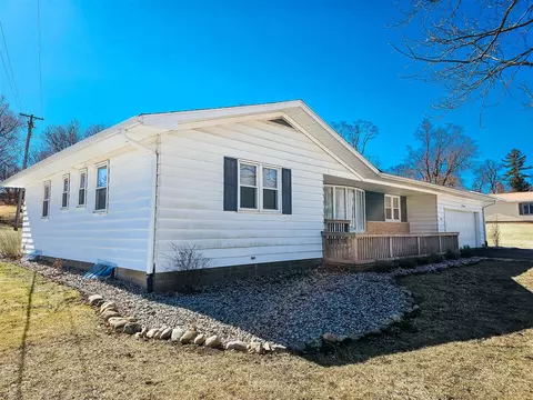 200 Spring, Hillsdale, MI 49242