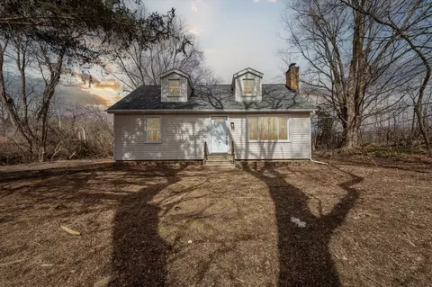 6300 Spring Arbor, Jackson, MI 49201