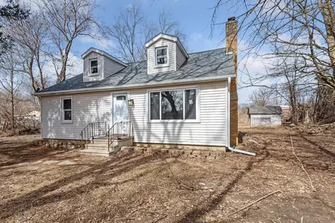 Exterior - 6300 Spring Arbor, Jackson, MI 49201 photo 4 of 8