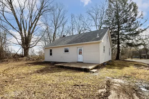 Exterior - 6300 Spring Arbor, Jackson, MI 49201 photo 6 of 8