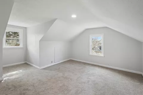 Bedroom - 6300 Spring Arbor, Jackson, MI 49201 photo 4 of 7