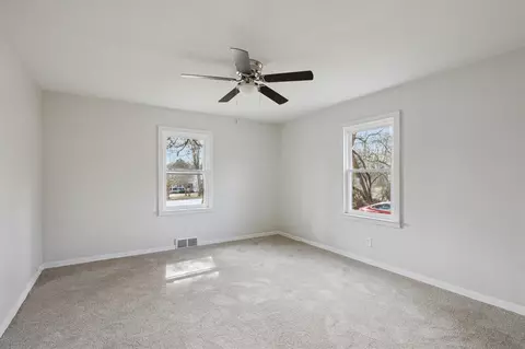 Bedroom - 6300 Spring Arbor, Jackson, MI 49201 photo 2 of 7