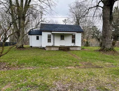 4051 Berrien St, Sawyer, MI 49125