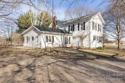 909 W Main, Middleville, MI 49333