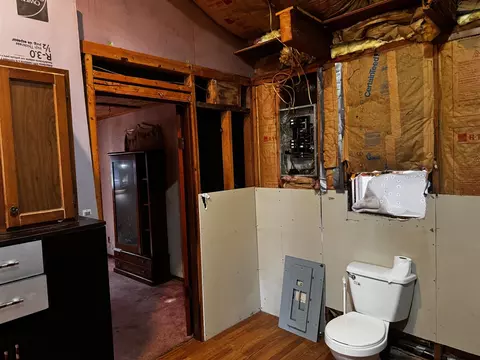 Bath - 4925 E 36th, Newaygo, MI 49337 photo 2 of 2