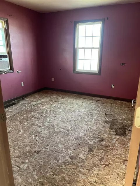 191 Washington, Saranac, MI 48881 photo 7