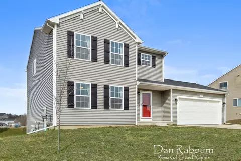 415 Oak Vw, Middleville, MI 49333