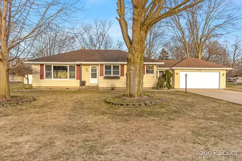 7688 Hickory, Jenison, MI 49428