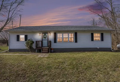 24196 Draper, Sturgis, MI 49091