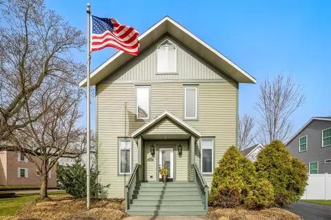720 Main, Saint Joseph, MI 49085