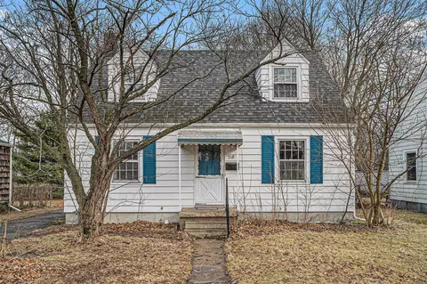 718 Carver, Ypsilanti, MI 48198