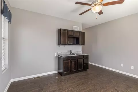 7259 King, Jackson, MI 49201 photo 9