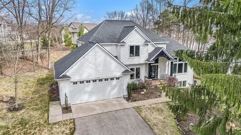 2194 Timber Vly, Grand Rapids, MI 49525