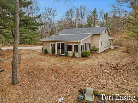 8700 Godfrey, Belding, MI 48809 photo 3