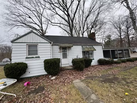 17000 Falcon, Sand Lake, MI 49343