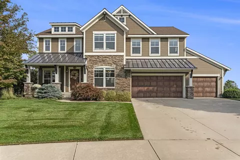 4428 Grand Pt, Holland, MI 49424