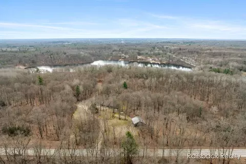 View/Area - 162 E 56th, Newaygo, MI 49337 photo 2 of 5