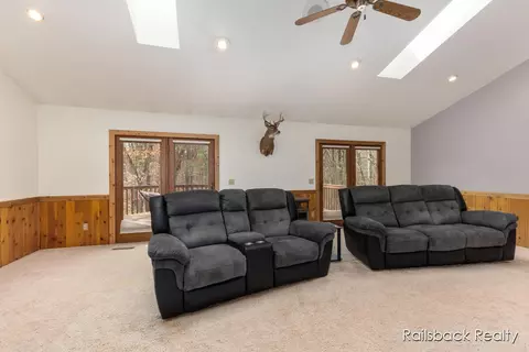 Living - 162 E 56th, Newaygo, MI 49337 photo 3 of 7