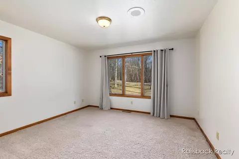Bedroom - 162 E 56th, Newaygo, MI 49337 photo 3 of 6