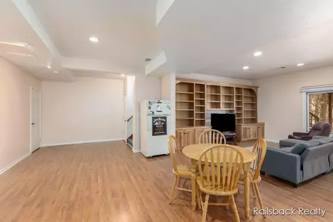 Living - 162 E 56th, Newaygo, MI 49337 photo 4 of 7