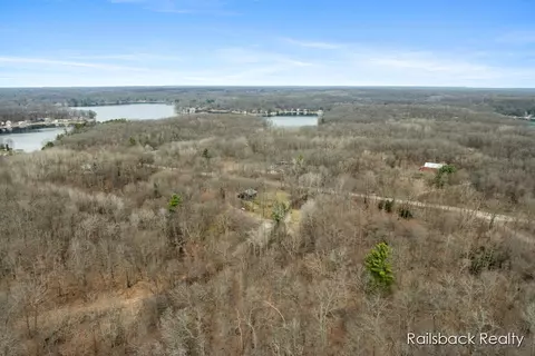 View/Area - 162 E 56th, Newaygo, MI 49337 photo 4 of 5